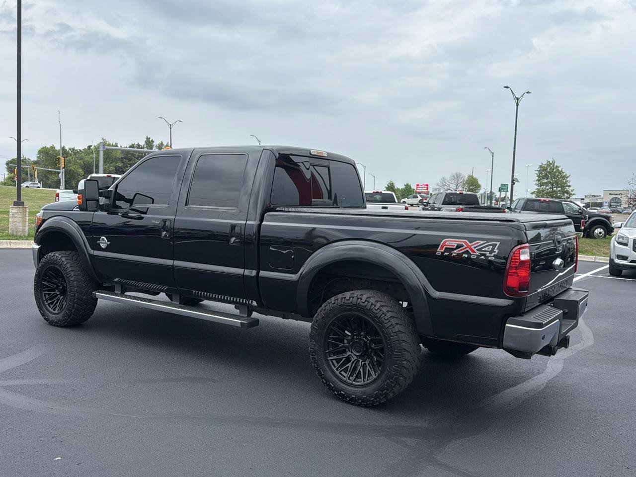 Used 2016 Ford F350 Lariat w/ Lariat Ultimate Package AWD/4WD image 3