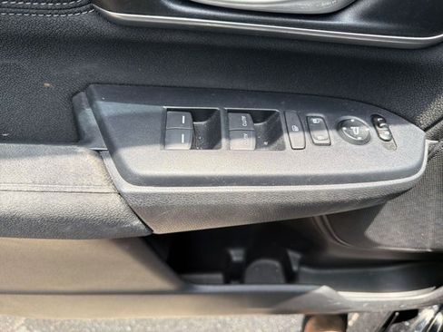 Used 2019 Honda CR-V EX image 12