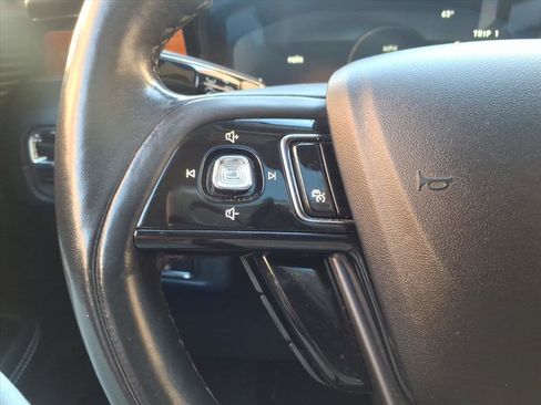 Certified 2022 Lincoln Corsair Reserve w/ Equipment Group 201A image 22