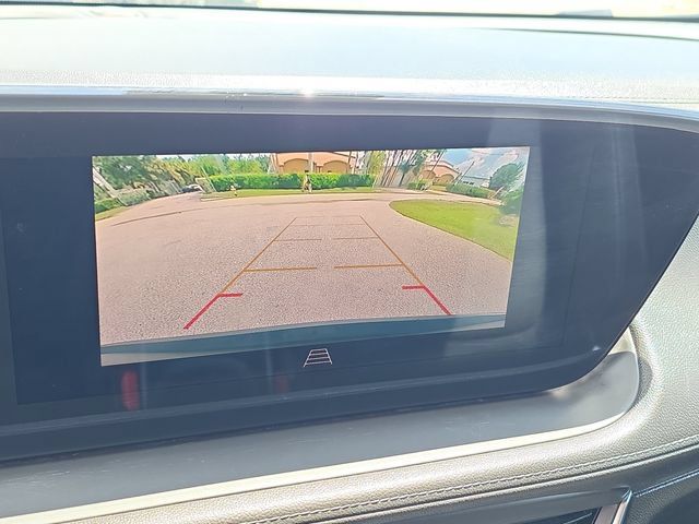 Certified 2024 Buick Encore GX Preferred FWD image 28