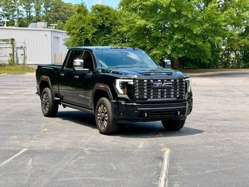 Used 2026 GMC Sierra 2500 Denali Ultimate AWD/4WD image 11