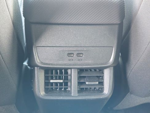 Certified 2025 Chevrolet Equinox LT FWD image 18