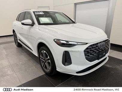 Certified 2025 Audi Q5 Premium w/ Convenience Package