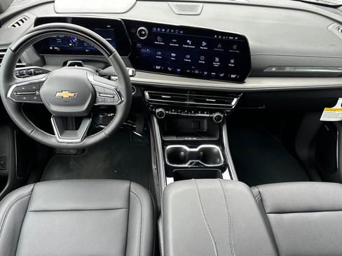 New 2025 Chevrolet Traverse LT w/ Enhanced Driving Package image 14