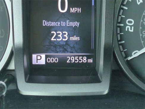 Used 2022 Toyota Tacoma TRD Off-Road w/ Technology Package image 31