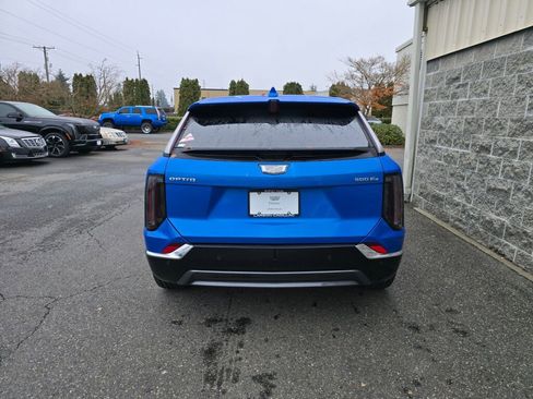 New 2026 Cadillac Optiq Luxury 2 image 5