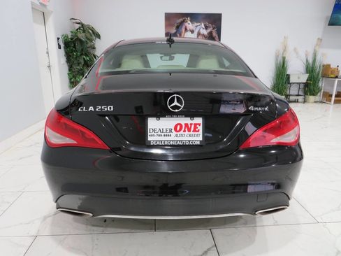 Used 2018 Mercedes-Benz CLA 250 4MATIC image 4