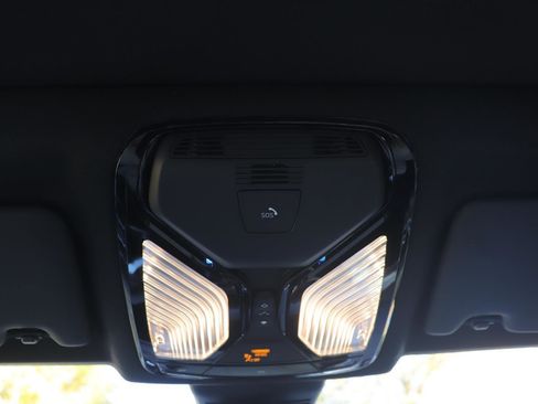 New 2026 BMW 330i Sedan w/ M Sport Package image 21