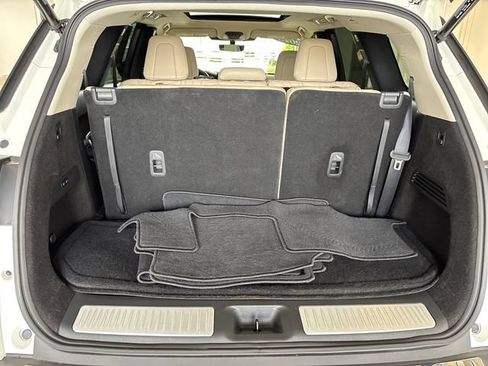 Used 2023 INFINITI QX60 Sensory w/ Vision Package AWD/4WD image 23