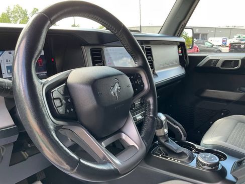 Used 2022 Ford Bronco Outer Banks AWD/4WD image 15
