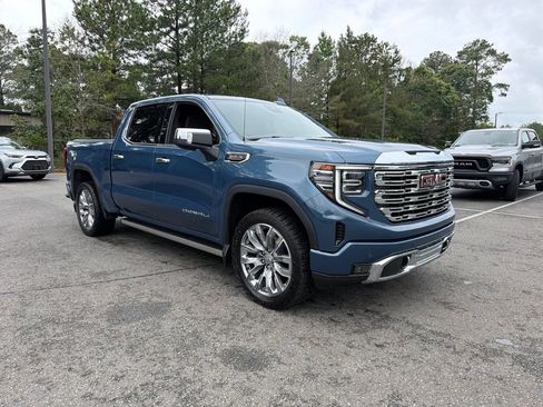 Used 2025 GMC Sierra 1500 Denali AWD/4WD image 4