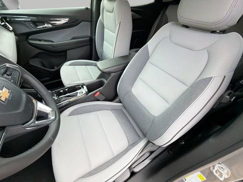 New 2026 Chevrolet TrailBlazer LT w/ LT Cold Weather Package FWD image 16
