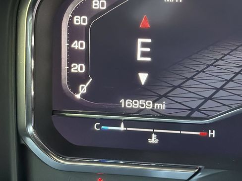 Certified 2025 GMC Sierra 2500 AT4X w/ AT4X AEV Edition AWD/4WD image 13