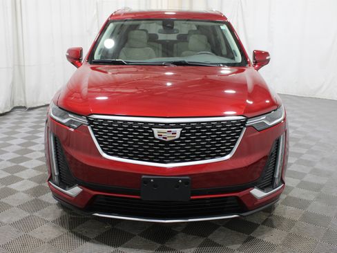 Used 2023 Cadillac XT6 Premium Luxury image 42