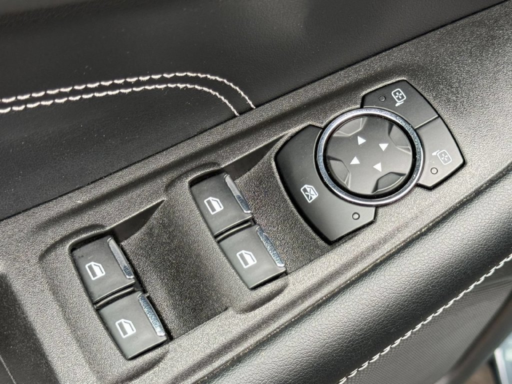 Used 2024 Ford Edge Titanium AWD/4WD image 15