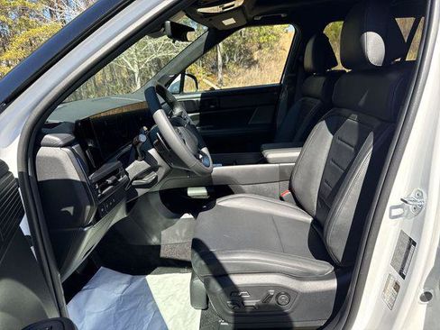 New 2026 Hyundai Santa Fe Calligraphy image 13