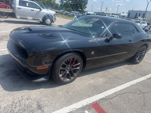 Used 2022 Dodge Challenger R/T Scat Pack w/ Plus Package RWD image 1