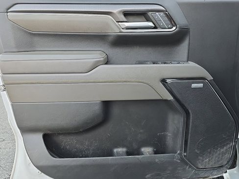 Used 2023 Chevrolet Silverado 1500 ZR2 w/ Technology Package image 11