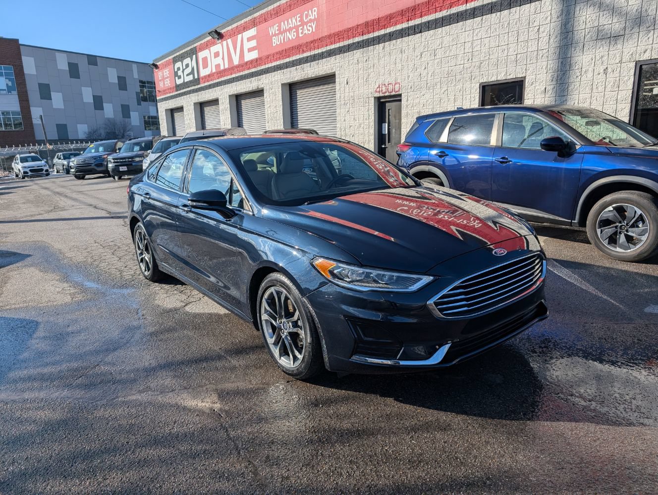 Used 2020 Ford Fusion SEL FWD image 4