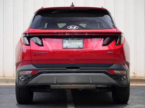 Used 2022 Hyundai Tucson Limited w/ Cargo Package AWD/4WD image 10