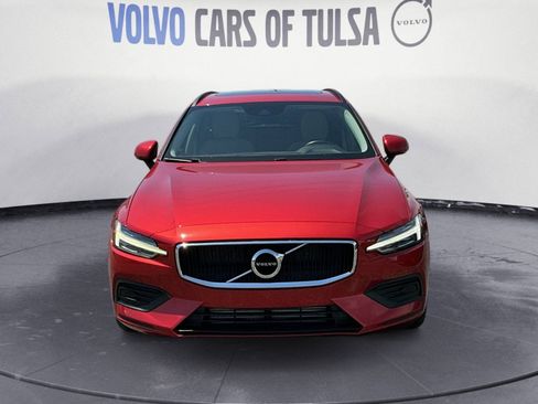 Used 2020 Volvo V60 T5 Momentum FWD image 8