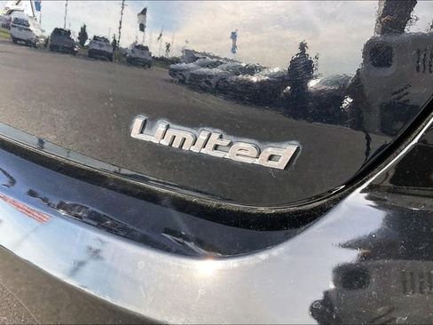 Used 2020 Hyundai Elantra Limited FWD image 7