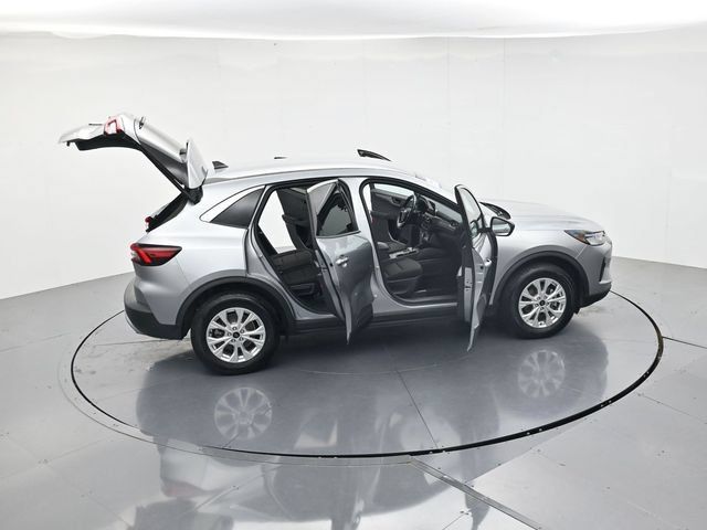 Certified 2024 Ford Escape Active AWD/4WD image 47