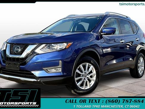 Used 2017 Nissan Rogue SV w/ SV Premium Package image 1