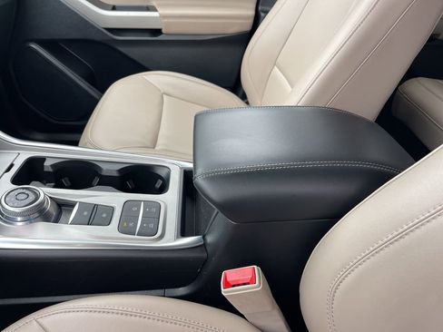 Certified 2024 Ford Explorer XLT w/ Equipment Group 202A image 14