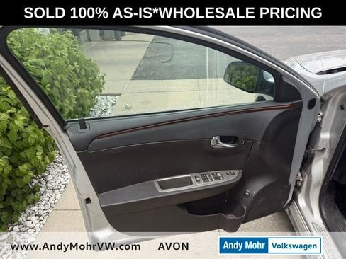 Used 2010 Chevrolet Malibu LTZ w/ HFV6 Engine Package FWD image 11