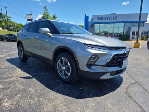 Certified 2025 Chevrolet Blazer LT w/ Convenience Package AWD/4WD image 1