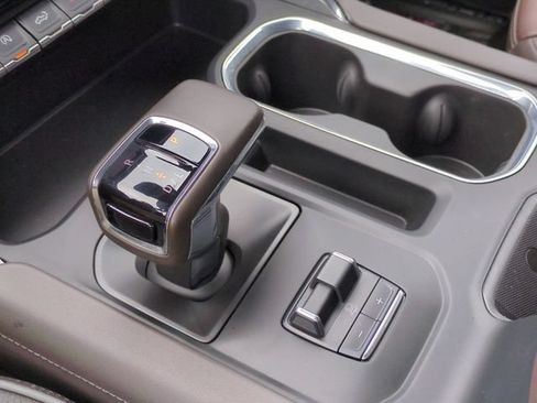 Used 2024 GMC Sierra 1500 Denali AWD/4WD image 26