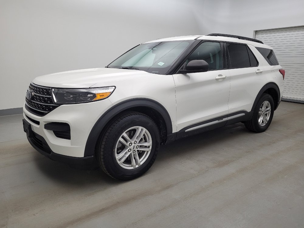 Used 2022 Ford Explorer XLT AWD/4WD image 2