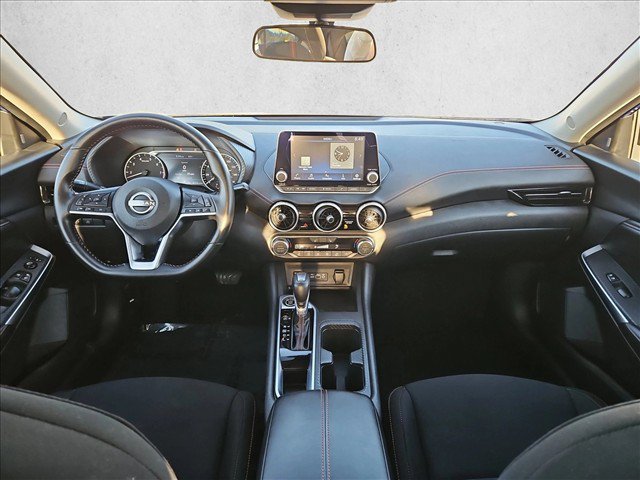 Used 2025 Nissan Sentra SR FWD image 16