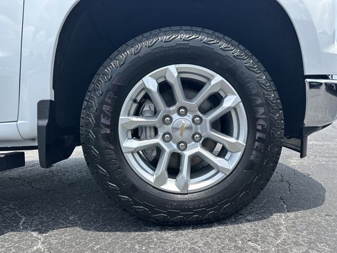 Used 2026 Chevrolet Silverado 1500 LT AWD/4WD image 13