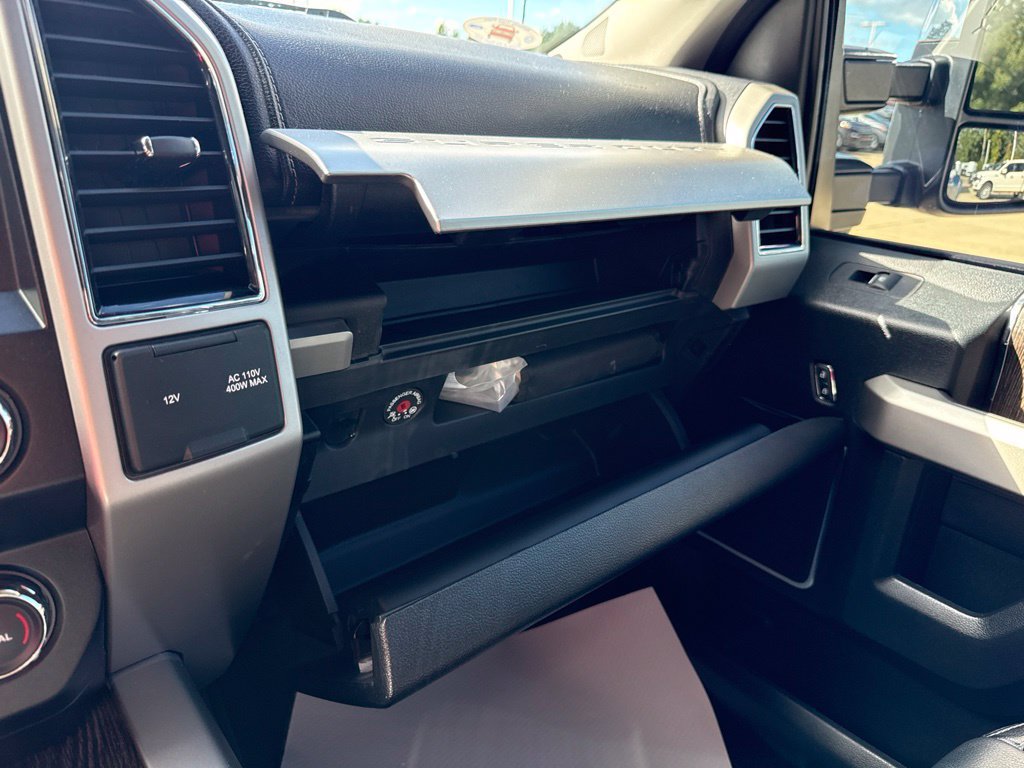 Used 2020 Ford F350 Lariat w/ Lariat Ultimate Package AWD/4WD image 26
