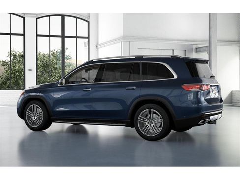 New 2026 Mercedes-Benz GLS 450 4MATIC image 31