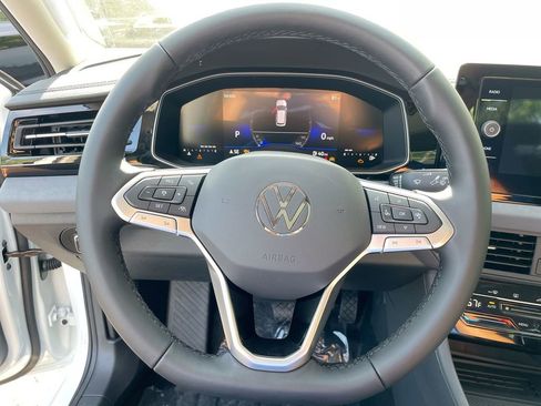 New 2025 Volkswagen Jetta SE image 40