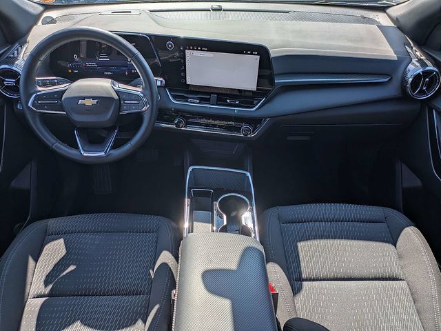 Used 2025 Chevrolet Equinox LT FWD image 13