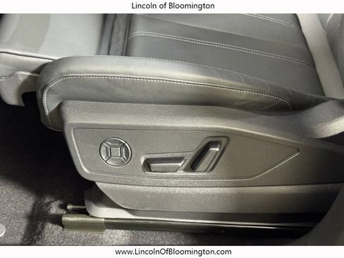 Used 2025 Audi Q5 Prestige AWD/4WD image 22