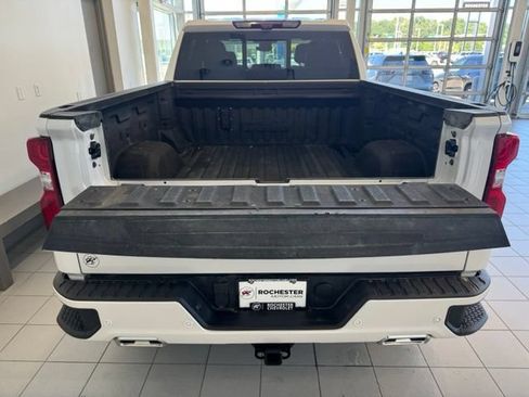 Certified 2024 Chevrolet Silverado 1500 High Country w/ Technology Package AWD/4WD image 40