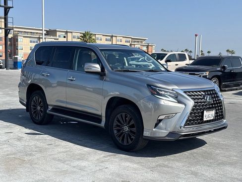 Used 2023 Lexus GX 460 Premium AWD/4WD image 3