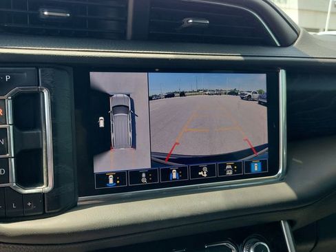Used 2021 GMC Yukon Denali w/ Denali Ultimate Package AWD/4WD image 27