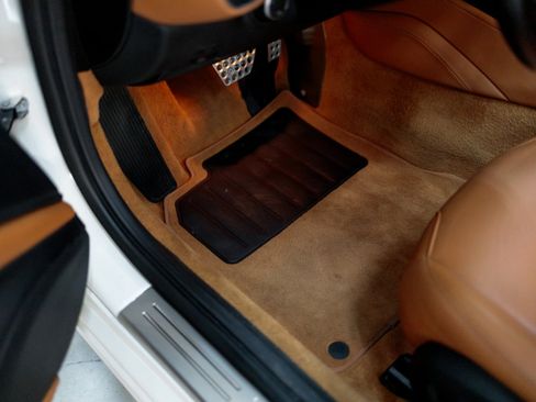 Used 2016 Ferrari California T image 42