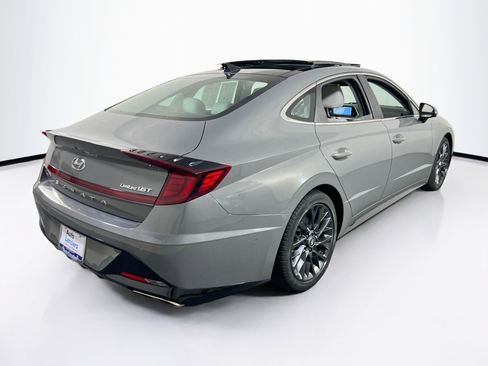 Used 2023 Hyundai Sonata Limited w/ Cargo Package FWD image 5