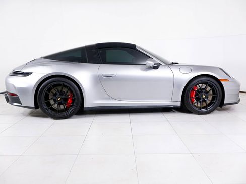 Certified 2026 Porsche 911 Targa 4 GTS w/ Premium Package AWD/4WD image 35
