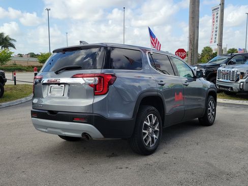 Used 2020 GMC Acadia SLE image 5