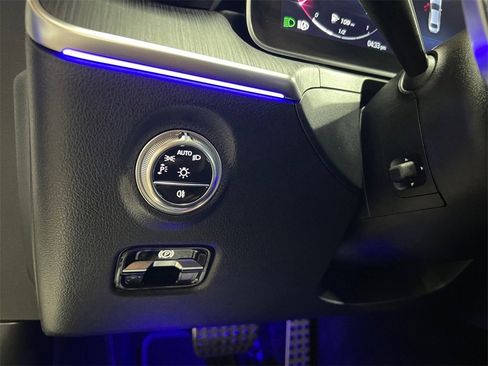 Used 2022 Mercedes-Benz C 300 4MATIC Sedan image 39