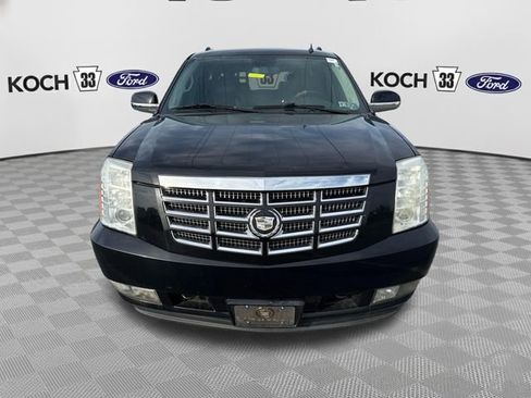 Used 2008 Cadillac Escalade ESV AWD image 2