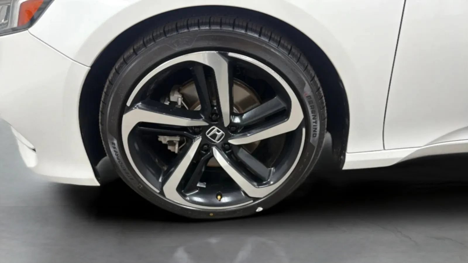 Used 2018 Honda Accord Sport image 29
